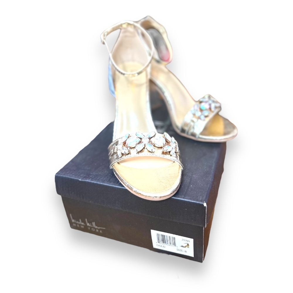 Nicole Miller Gold Zena Block Heel Sz 8 NWT $48